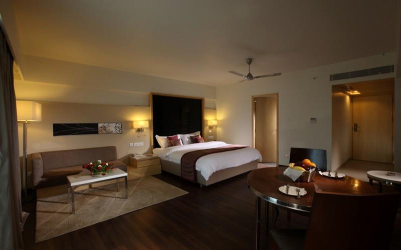 Hotel Shelton Rajahmundry Exterior photo
